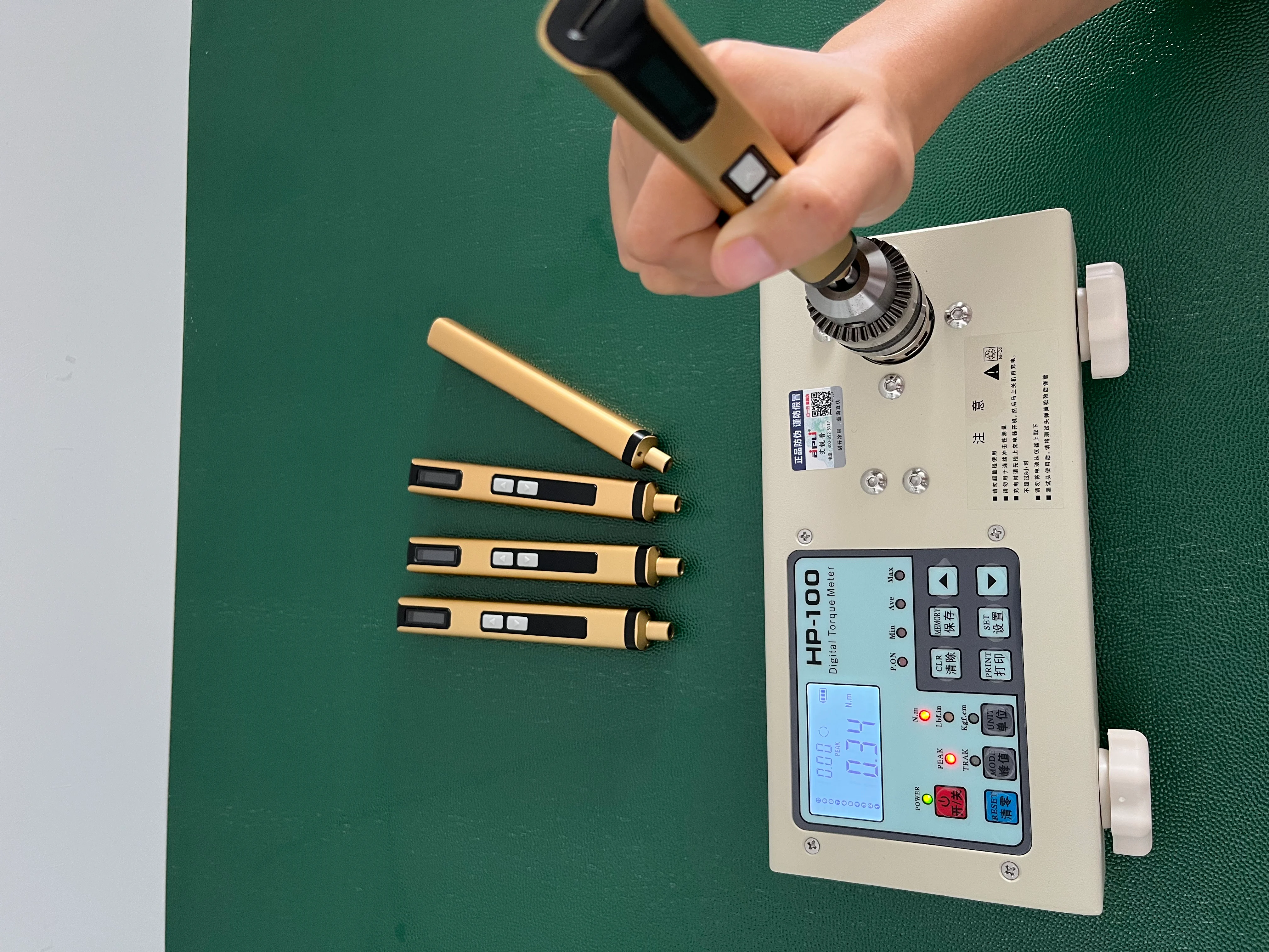 FQC finished electric screwdriver function and torque testing